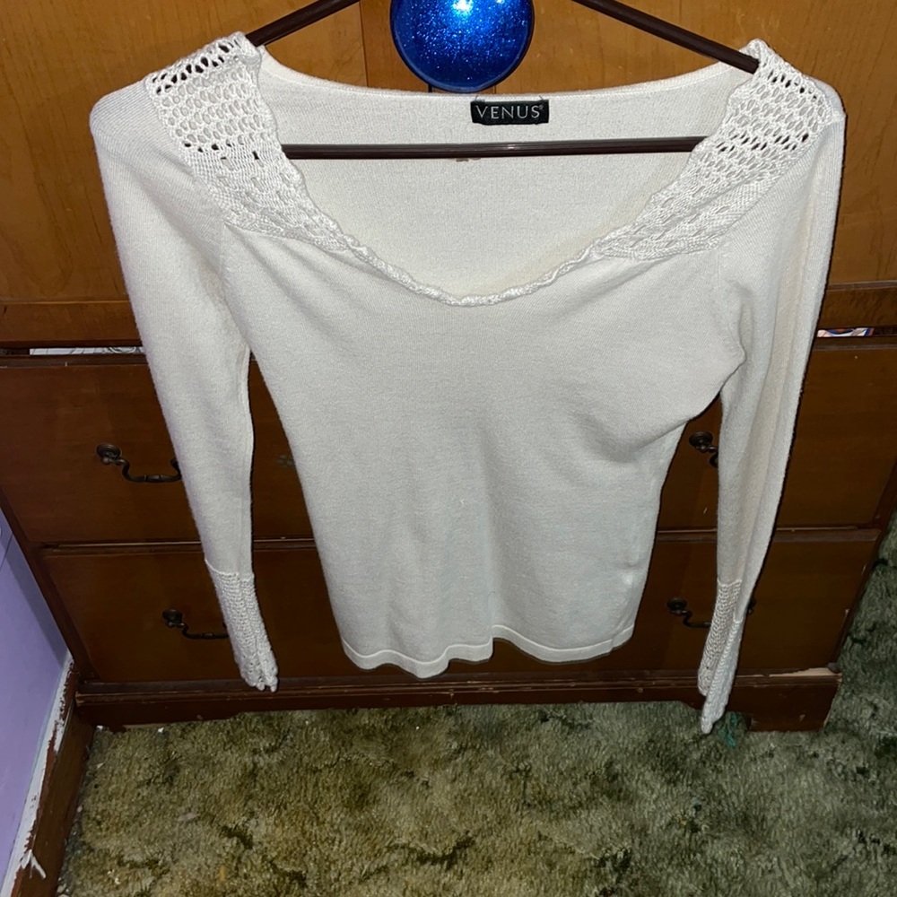 white venus long sleeve